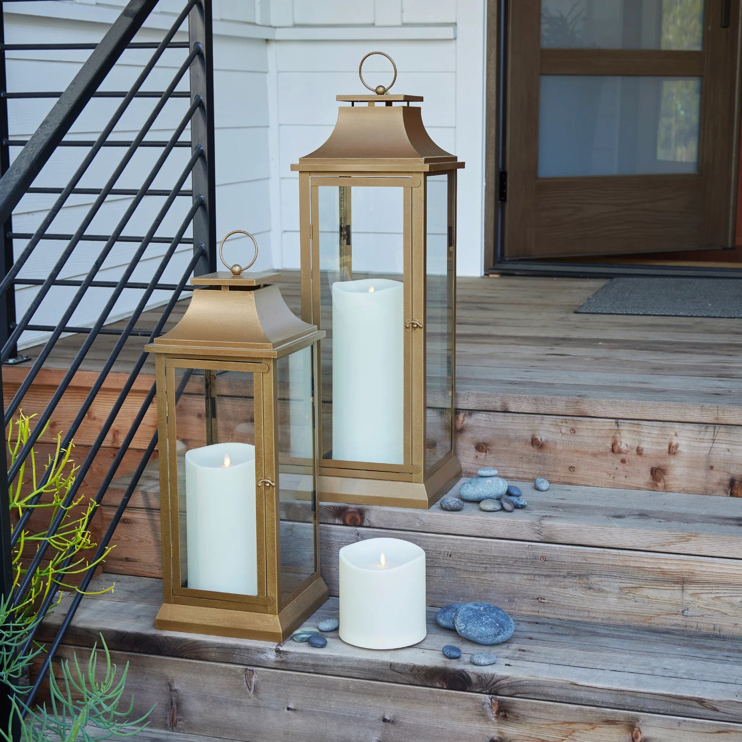 Pearl Ivory Outdoor Flameless Candle Grand Pillar with Remote - Melted Top